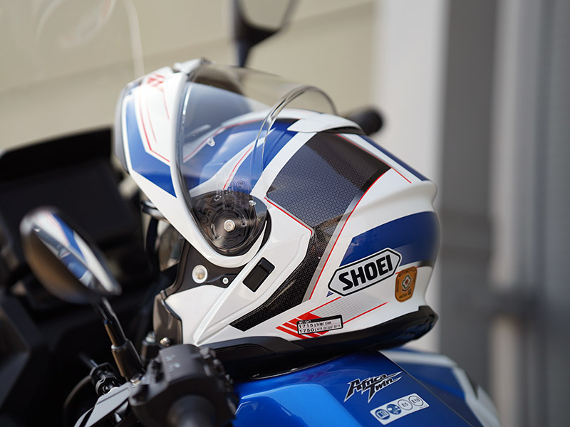 Matching Shoei Neotec 3 to Honda Africa Twin